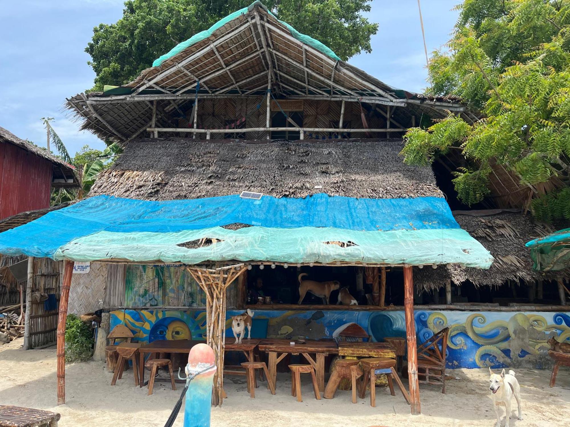 Bamboo Nest Beachfront Puerto Princesa Buitenkant foto