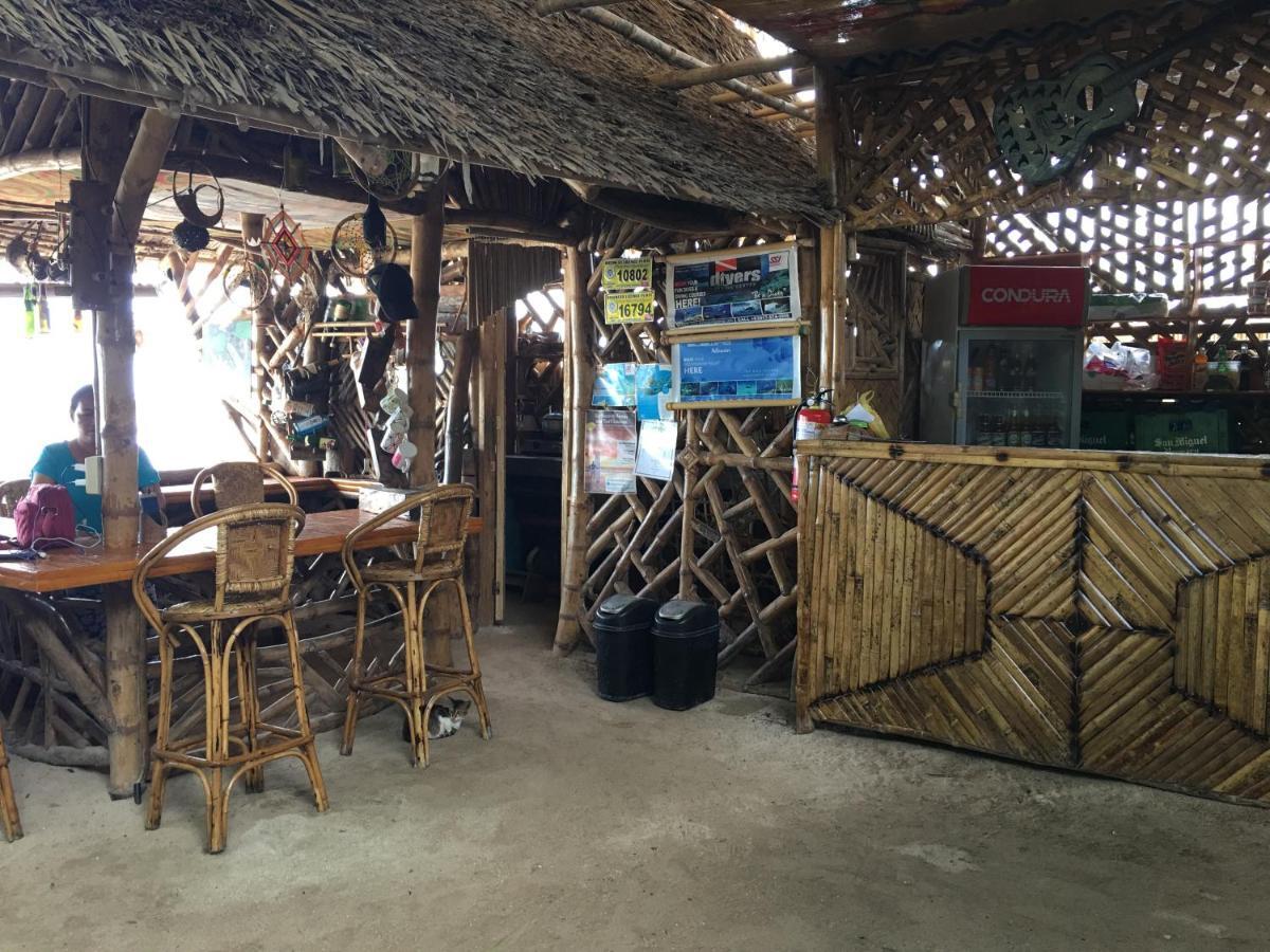 Bamboo Nest Beachfront Puerto Princesa Buitenkant foto